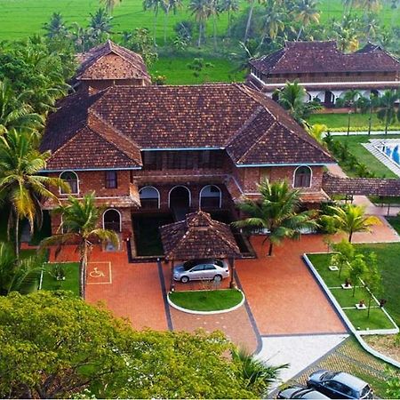 Kumarakom Heritage Resort Kottayam Exterior foto