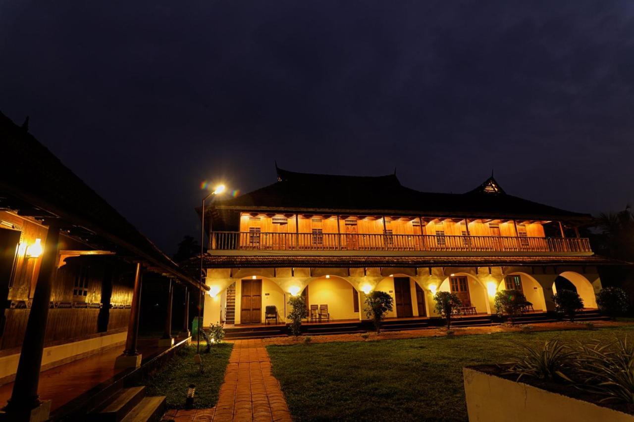 Kumarakom Heritage Resort Kottayam Exterior foto