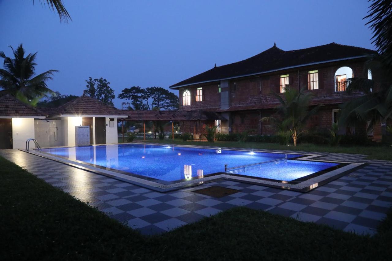 Kumarakom Heritage Resort Kottayam Exterior foto